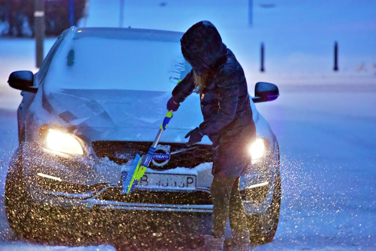 Safe winter driving practices